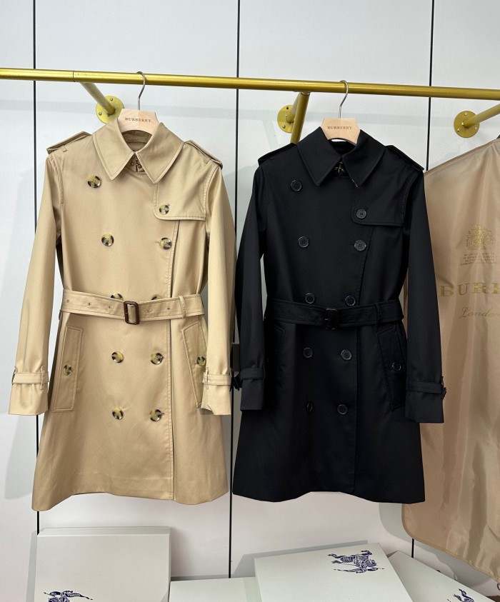 BURBERRY2018 버버리 컨싱턴 숏길이 트렌치코트 여자 허니 베이지/블랙 